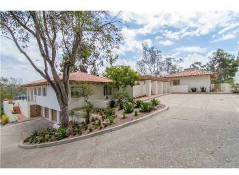 $2,495,000
Rancho Santa Fe 3BR 3.5BA, Completely remodeled to