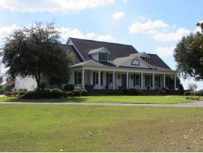 $2,648,000
Undeniably the utmost sought after location in NW Ocala and unquestionably among