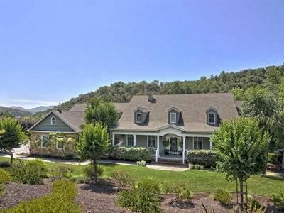 $2,998,000
Wonderful 5,000+ square foot Country Colonial Home