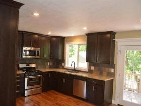 $300,000
2014 E EVERGREEN AVE - Stunning MUST SEE Remodel