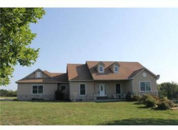 $300,000
Smithville Four BR 3.5 BA, The charm of yesterday's farmhouse and