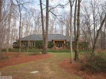 $305,000
Greensboro 3BR 2.5BA, Listing agent and office: Greer, AT.
