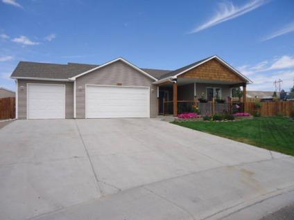 $305,000
Rock Springs, WOW what a lot! Over 14,000 sq. lot.