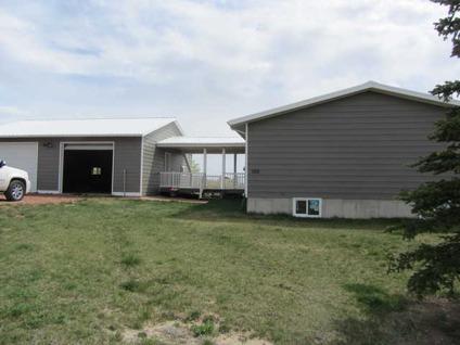 $307,900
Gillette, Take a look! This large ranch style 4 bedrooms