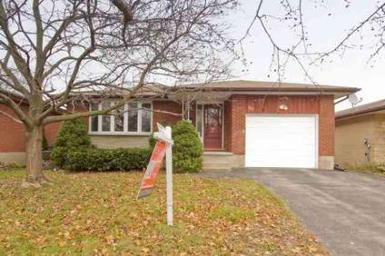 $310,000
Well Maintained! A well maintained Lakeshore bungalow in with finished walk-out