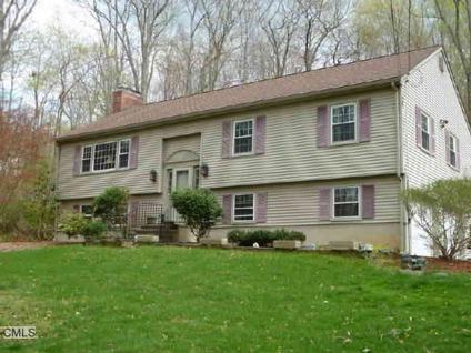 $314,900
Single Family Detached, RAISED RANCH - BETHEL, CT