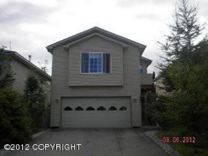 $315,000
Anchorage Three BR 2.5 BA, Great single family in popular