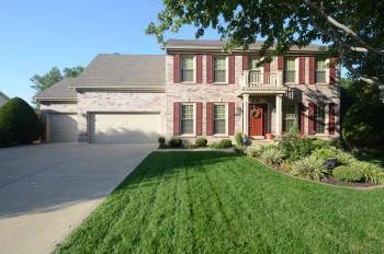 $315,000
Lees Summit 4BR 4.5BA, Gorgeous updated 2Sty--new carpet