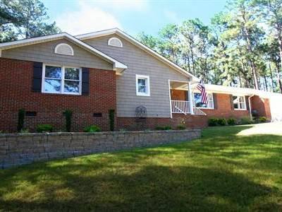 $315,000
Lovely Updated Home in Southern Pines