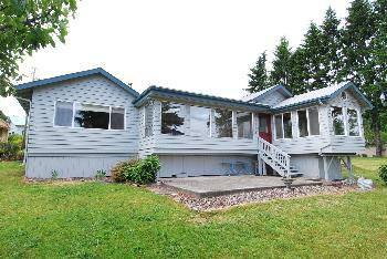 $319,000
Shelton 2BR, Affordable low bank beach cottage at beatuiful