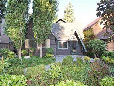 $319,000
Super Cute Lake Arrowhead Home