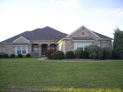 $319,900
Beautiful Gem - 4 Bedroom, 3215 Sq Ft, with Pool and Spa