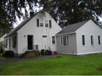 $319,900
Portsmouth 3BR 1BA, Nicely appointed and great floor plan
