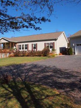 $320,000
Country Living At Its Best!