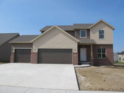 $324,900
Five BR new construction in the Grove! Front flex room with hardwood flooring.