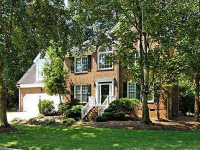 $325,000
All Brick in Convenient Cary Location!