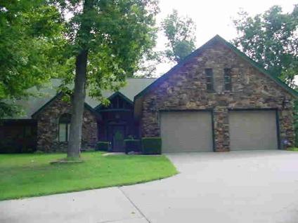 $325,000
Murphysboro 3BR 3BA, Elegance at a glance! This is a