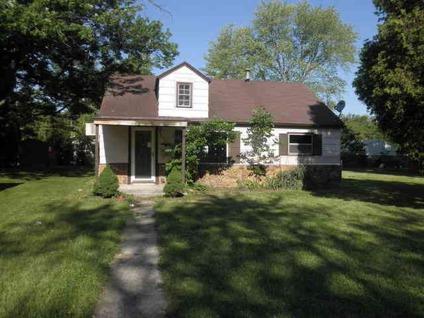 $32,000
Bluffton 3BR 1BA, All this bungalow needs is a little TLC to