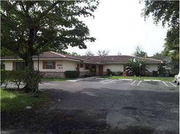 $330,000
Large triplex in the heart of Coral Springs