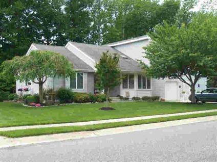 $335,900
Meticulously Maintained