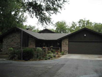 $337,000
Woodward 3BR 2BA, BEAUTIFUL QUIET WOODED SETTING AT THE EAST