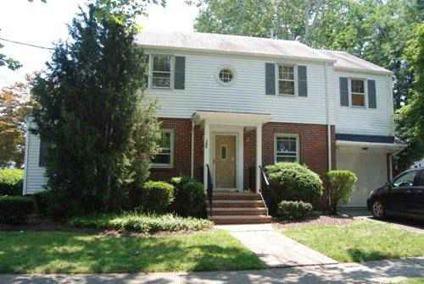 $339,000
Beautiful 3 Bedroom Center Hall Colonial!!