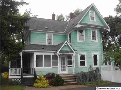 $339,900
Lakewood 4BR 1BA, This Victorian style house has lots of