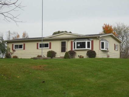 $33,250
Tipton, MANUFACTURED HOME WITH 3 BEDROOMS AND 1.5 BATHS.