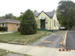 $33,600
Waukegan 2BR 1BA, Bank owned in good condition inside & out.
