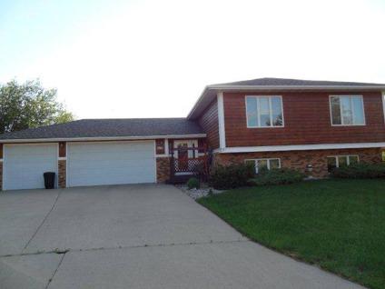 $342,200
Minot, Beautiful 5 bedroom, 3 bathroom home located in the