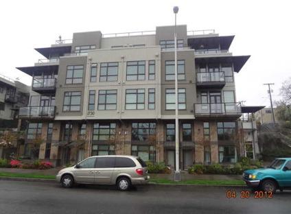 $349,000
Seattle 1BR 1.5BA, Awesome Location In Walking Distance To