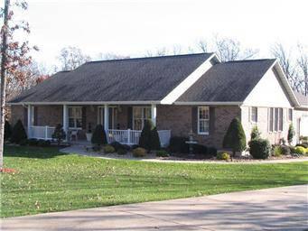 $349,000
This Home Has it All! Beautiful Brick Home and Yard Overlooking Lake.