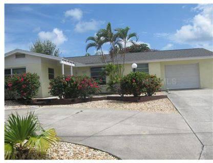 $349,900
Bradenton 2BR 2BA, CHARMING AND IMMACULATE AND UPDATED!