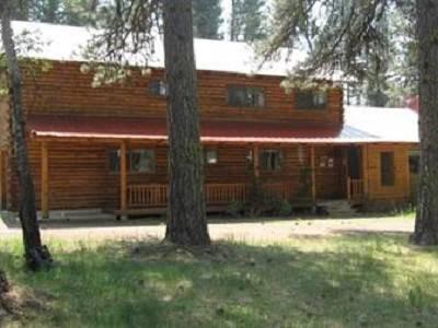 $349,900
Spacious Log Home on Sun Drenched 3.2 Acres