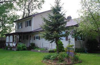 $349,900
St. Albans 3BR 3BA, Beautiful lakefront home with a deck