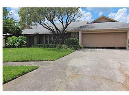 $349,900
Tampa 3BA, Carrollwood Village beauty awaits you in this 4