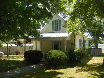 $34,500
Scottsville 2BR 1BA, Home sold as is, repair needed.