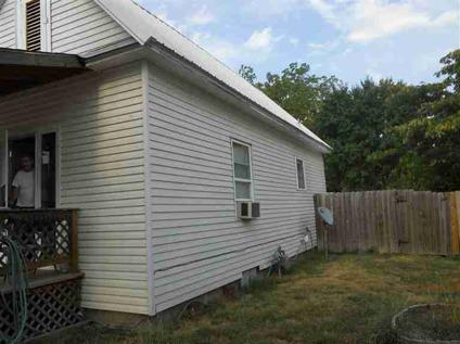 $34,900
Springfield 2BR 1BA, All redone and ready to move into.