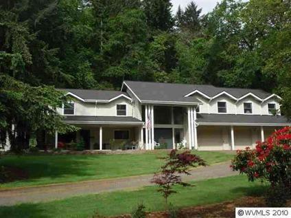 $350,000
Salem 4BR 3BA, Peaceful setting in South . 22x14 entry open