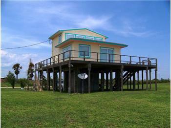 $354,000
Beautiful Waterfront Home on Intra-Coastal Waterway