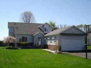 $355,000
Fenton 3BR 3BA, Want to look out your back yard and have a