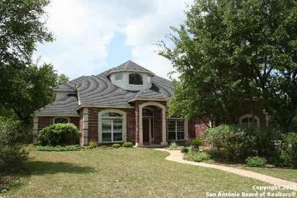 $359,000
Beautiful home with Golf Course Access; Private; over 1 acre!