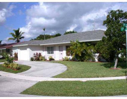 $359,000
Single Family Detached, Lt 4 Floors - Boca Raton, FL