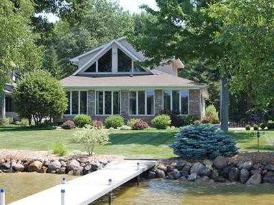 $359,900
Canadian Lakes waterfront with gorgeous sandy beach