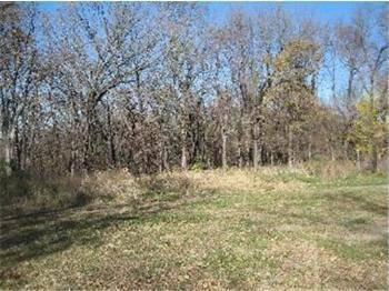 $35,000
Kansas City, Small acreage in the city. Close commute and