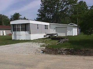 $35,000
Kewanna, 2 bedroom 2 bath mobile home on 2 lots with