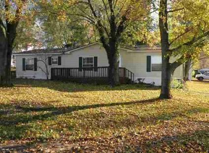 $35,000
Rushville, Very nice & clean with 3 BR, 2 full BA