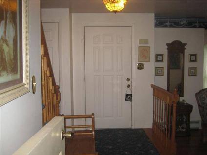 $364,900
Newburgh, 08/10/2012...4/5 bedroom colonial