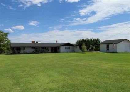 $365,000
Camp Verde Real Estate Home for Sale. $365,000 3bd/2ba. - Janet Carstens of