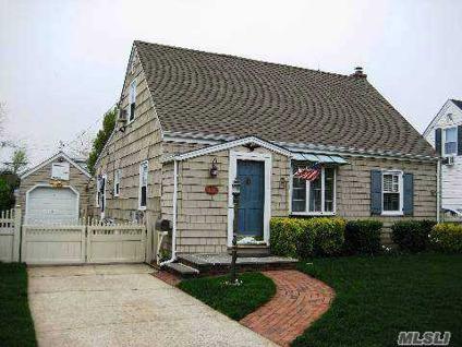 $368,000
Hewlett, Home Four BR Two BA Cape. Rear Extension With